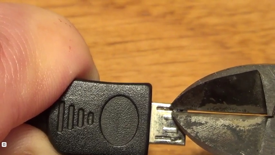 Reparación de USB de teléfono hágalo usted mismo